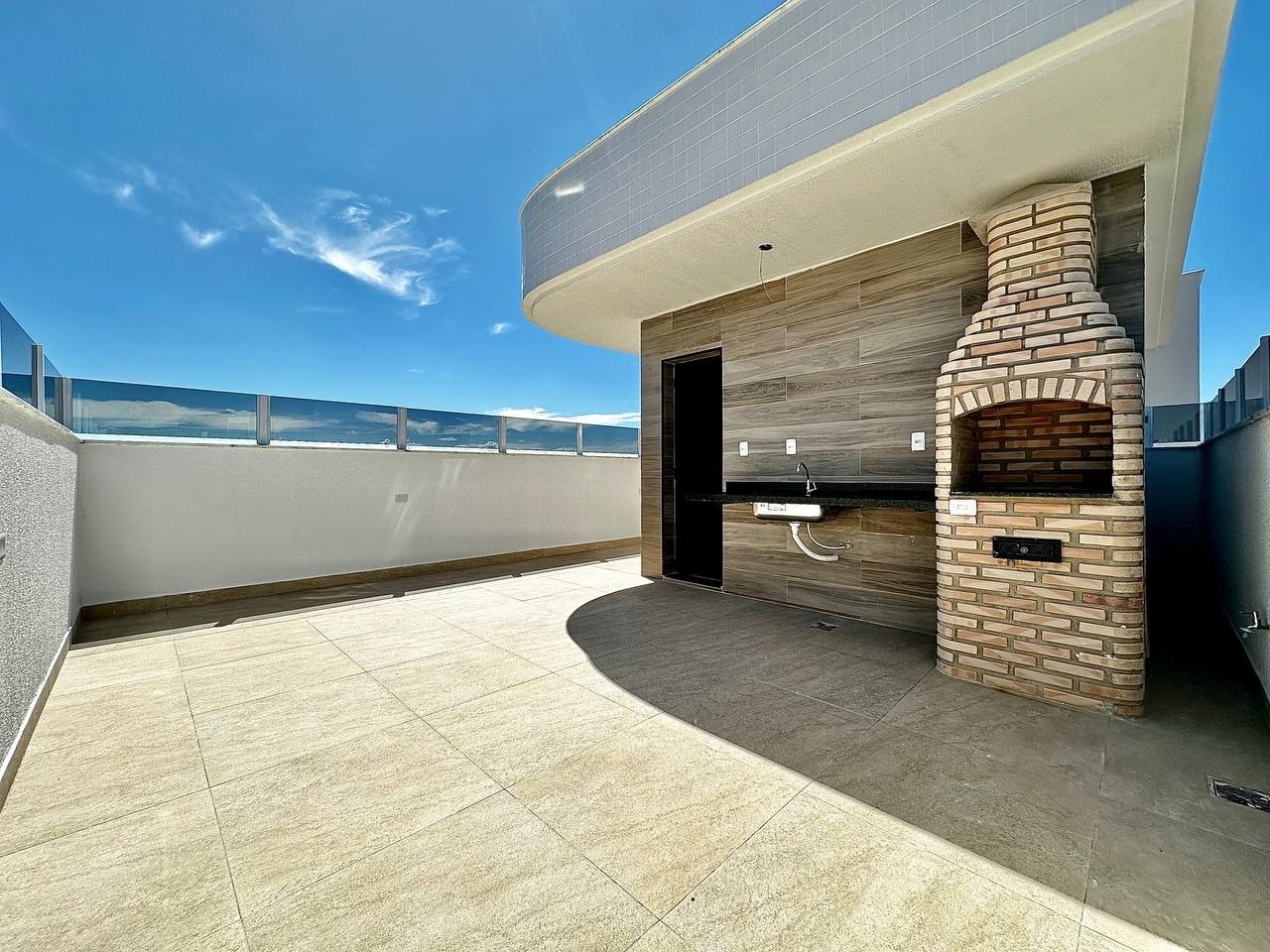 Cobertura à venda no Santa Mônica: 