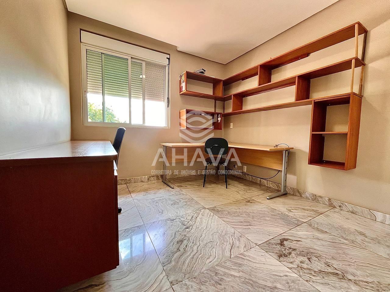 Casa à venda no Itapoã: 