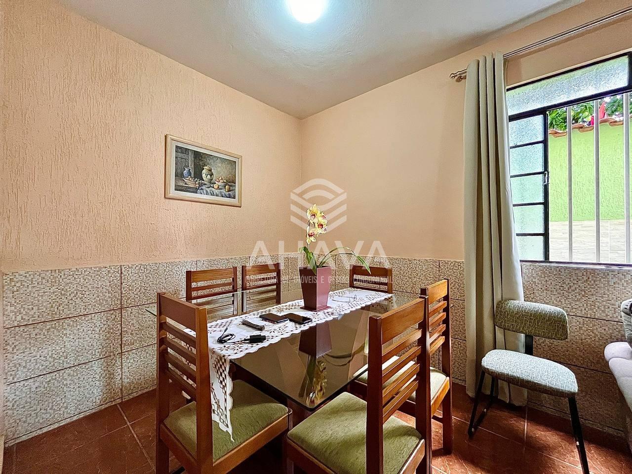 Casa geminada à venda no Planalto: 