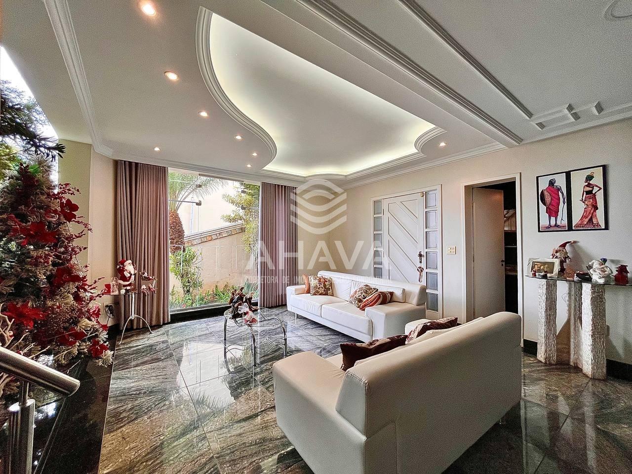 Casa à venda no Heliópolis: 