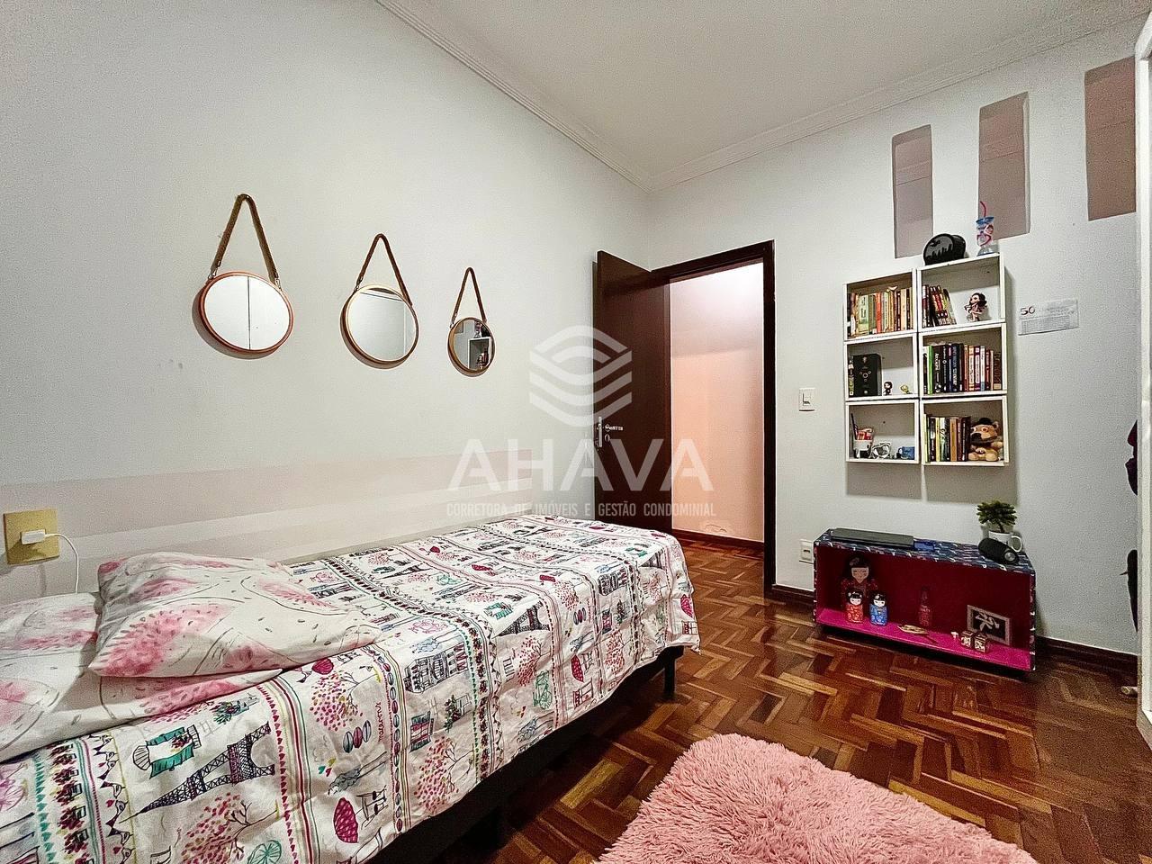 Casa geminada à venda no São João Batista: 