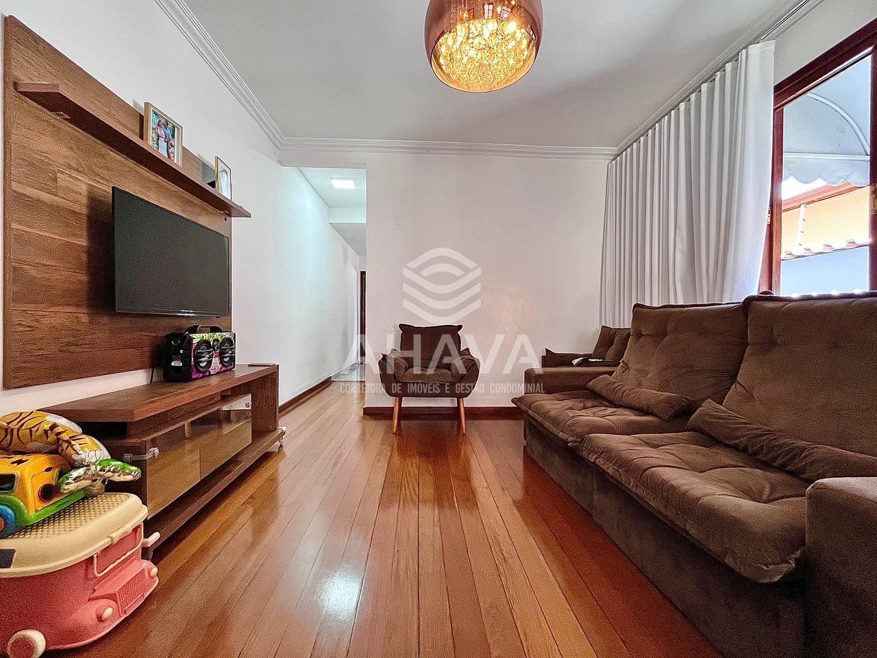 Casa geminada à venda no Santa Amélia: 