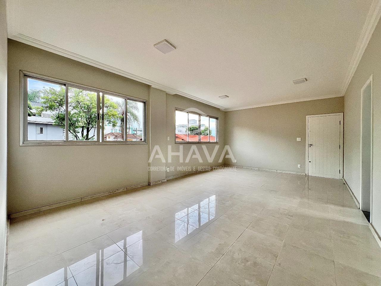 Apartamento à venda no Itapoã: 