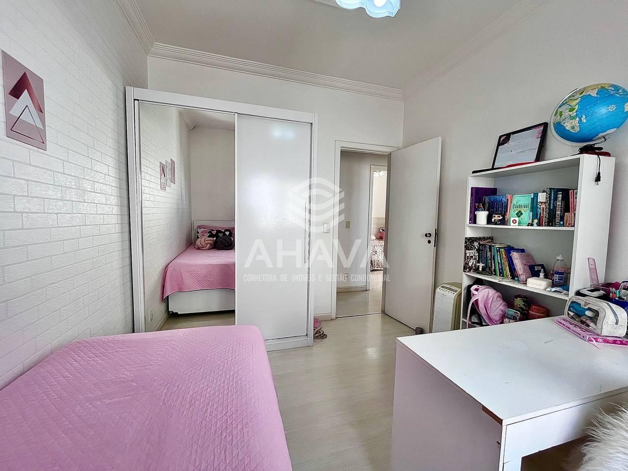 Cobertura à venda no Heliópolis: 