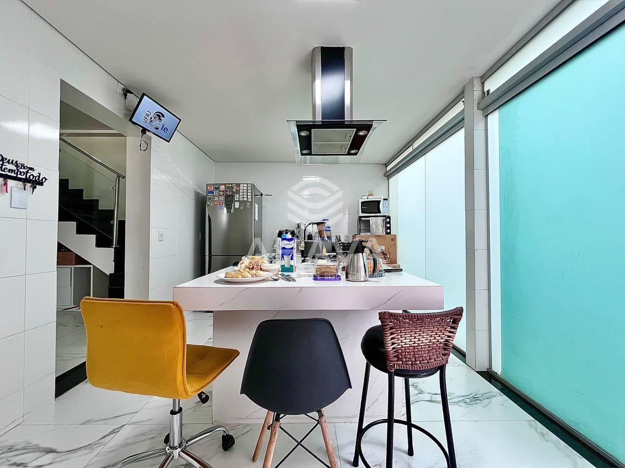 Casa geminada à venda no Santa Branca: 