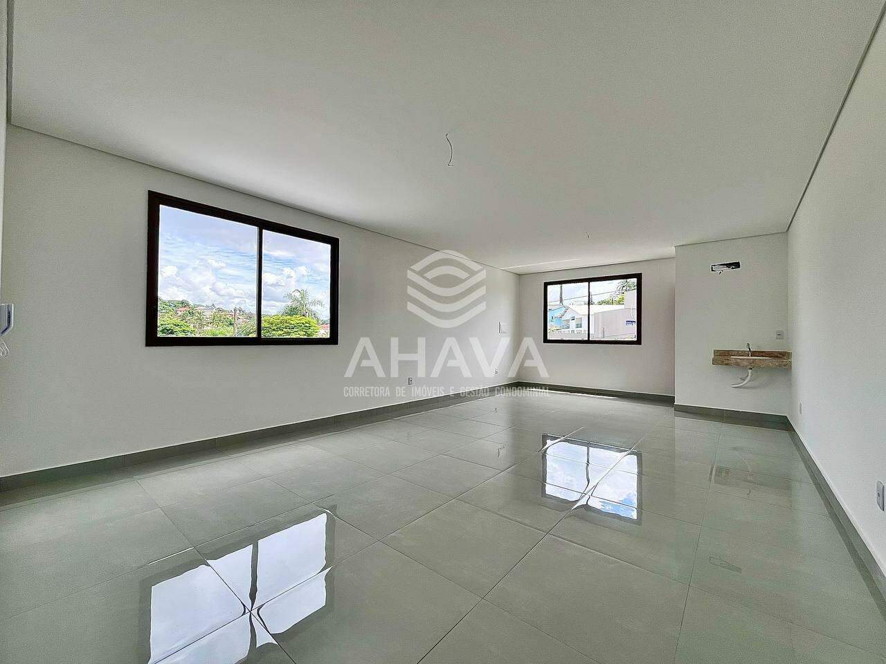 Sala à venda no São Luiz: 