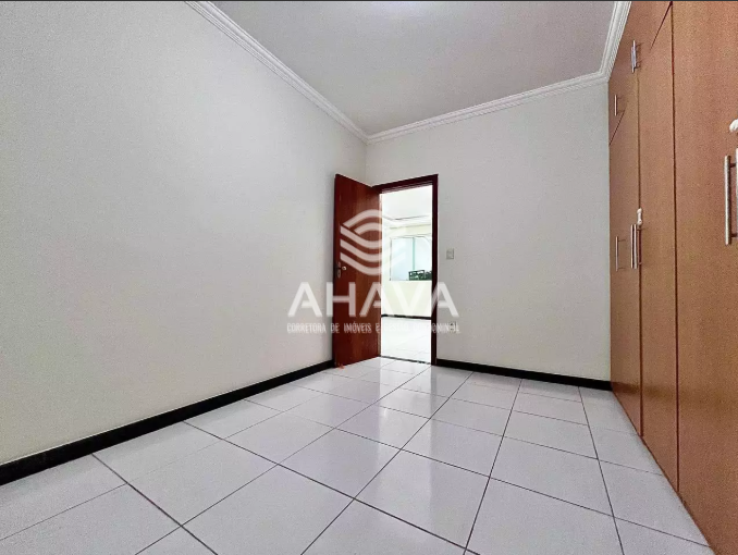 Casa geminada à venda no Santa Mônica: 