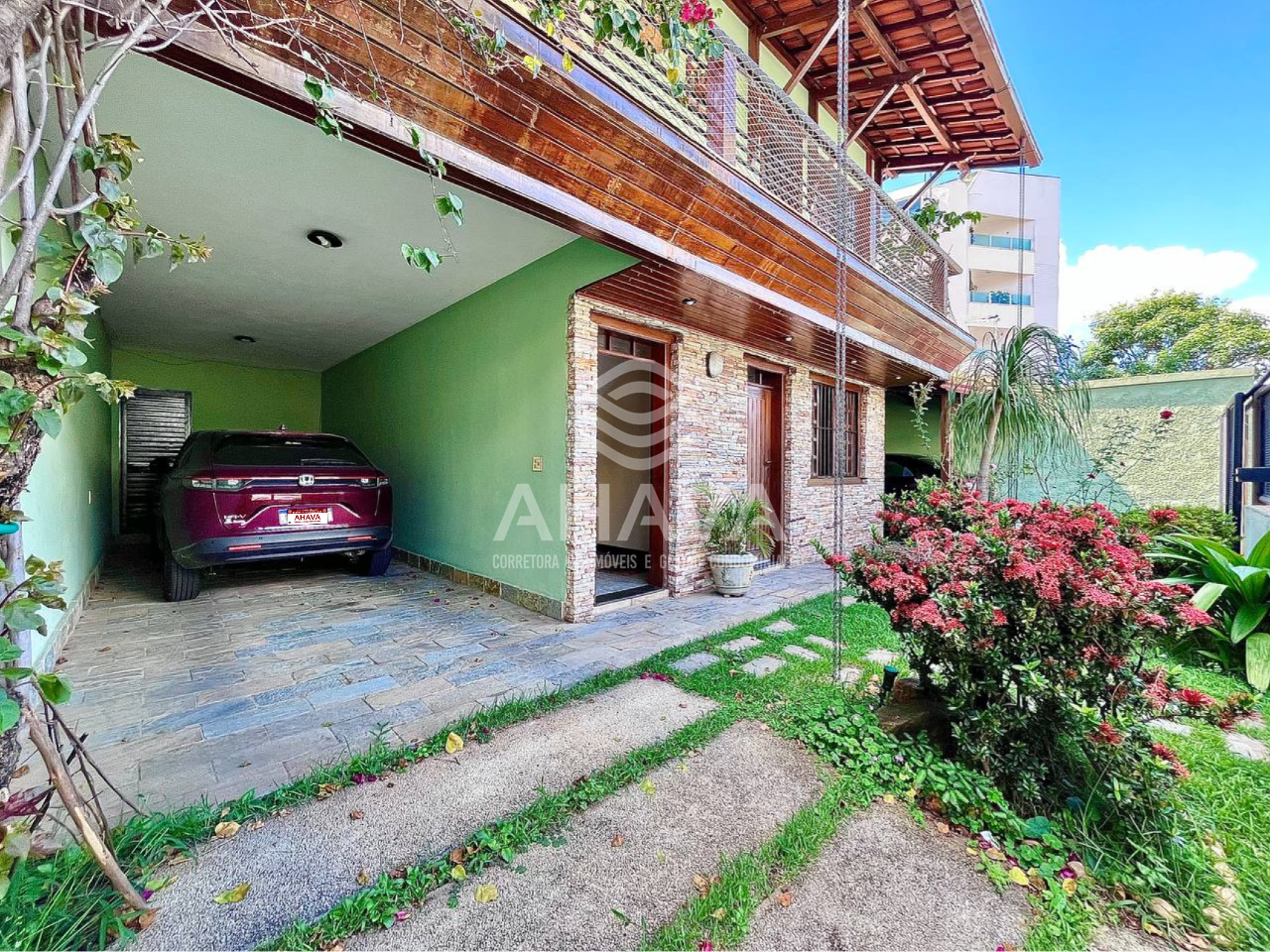 Casa à venda no Heliópolis: 