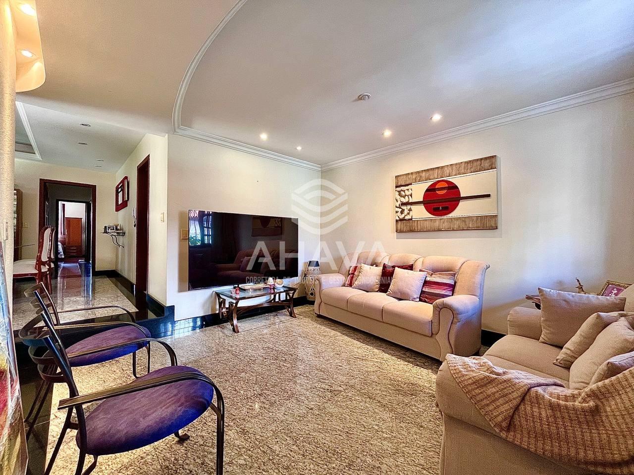 Casa à venda no Heliópolis: 