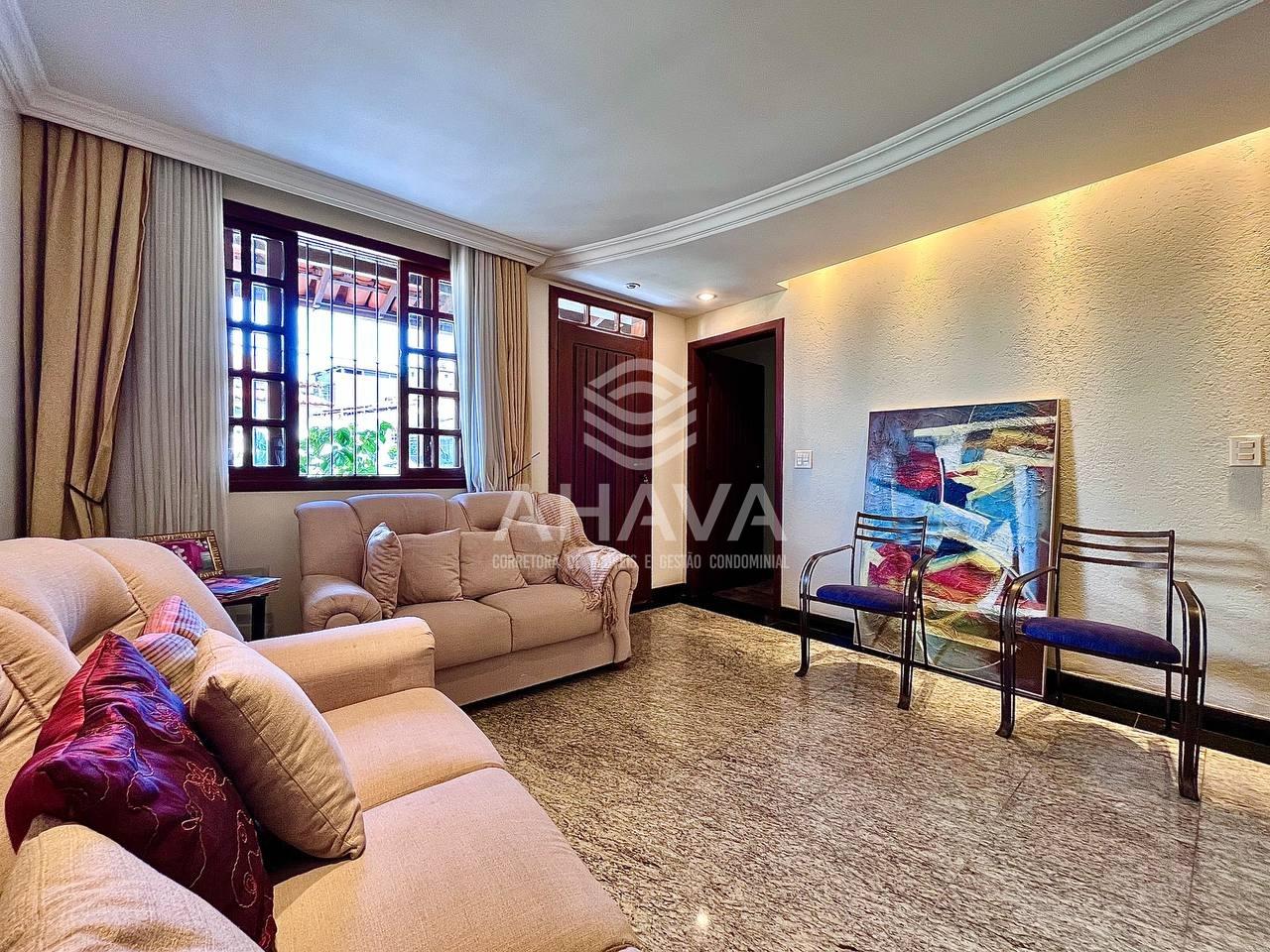 Casa à venda no Heliópolis: 