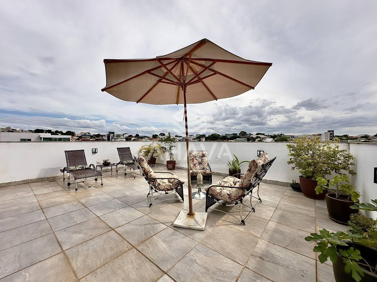 Cobertura à venda no Itapoã: 