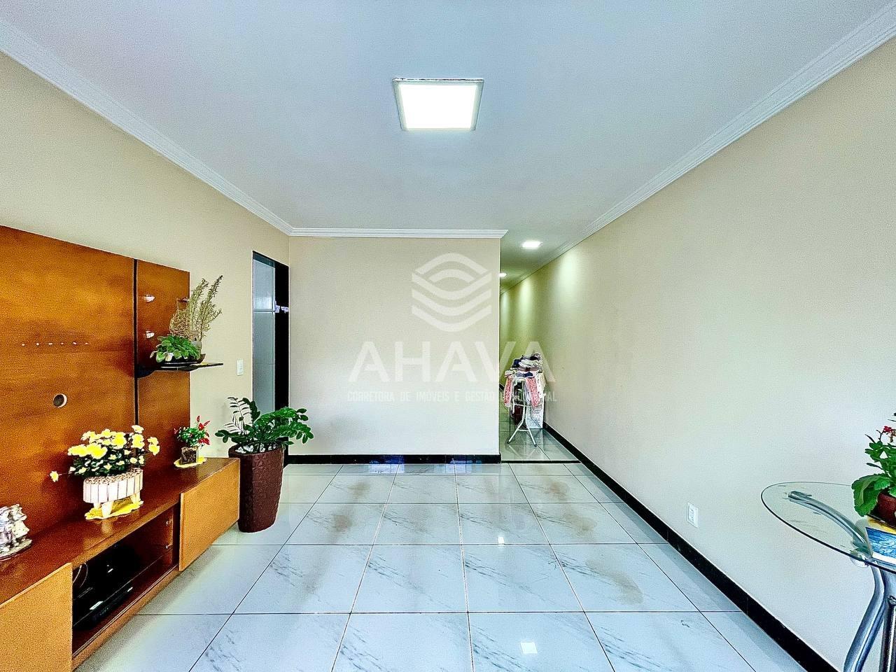 Casa geminada à venda no Heliópolis: 