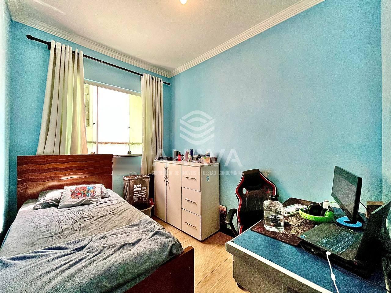 Casa geminada à venda no Heliópolis: 