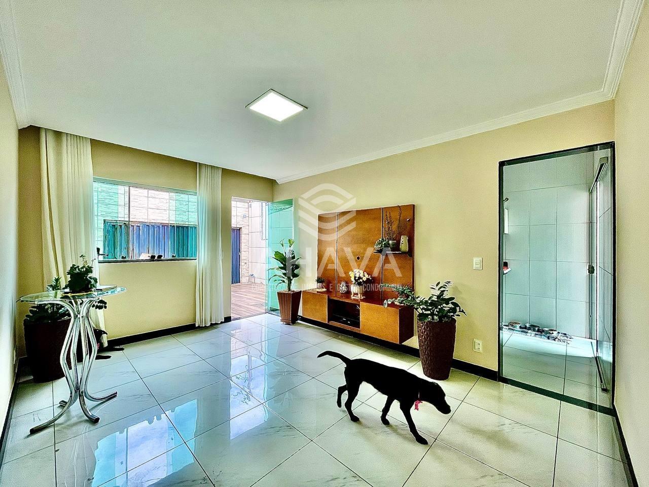 Casa geminada à venda no Heliópolis: 