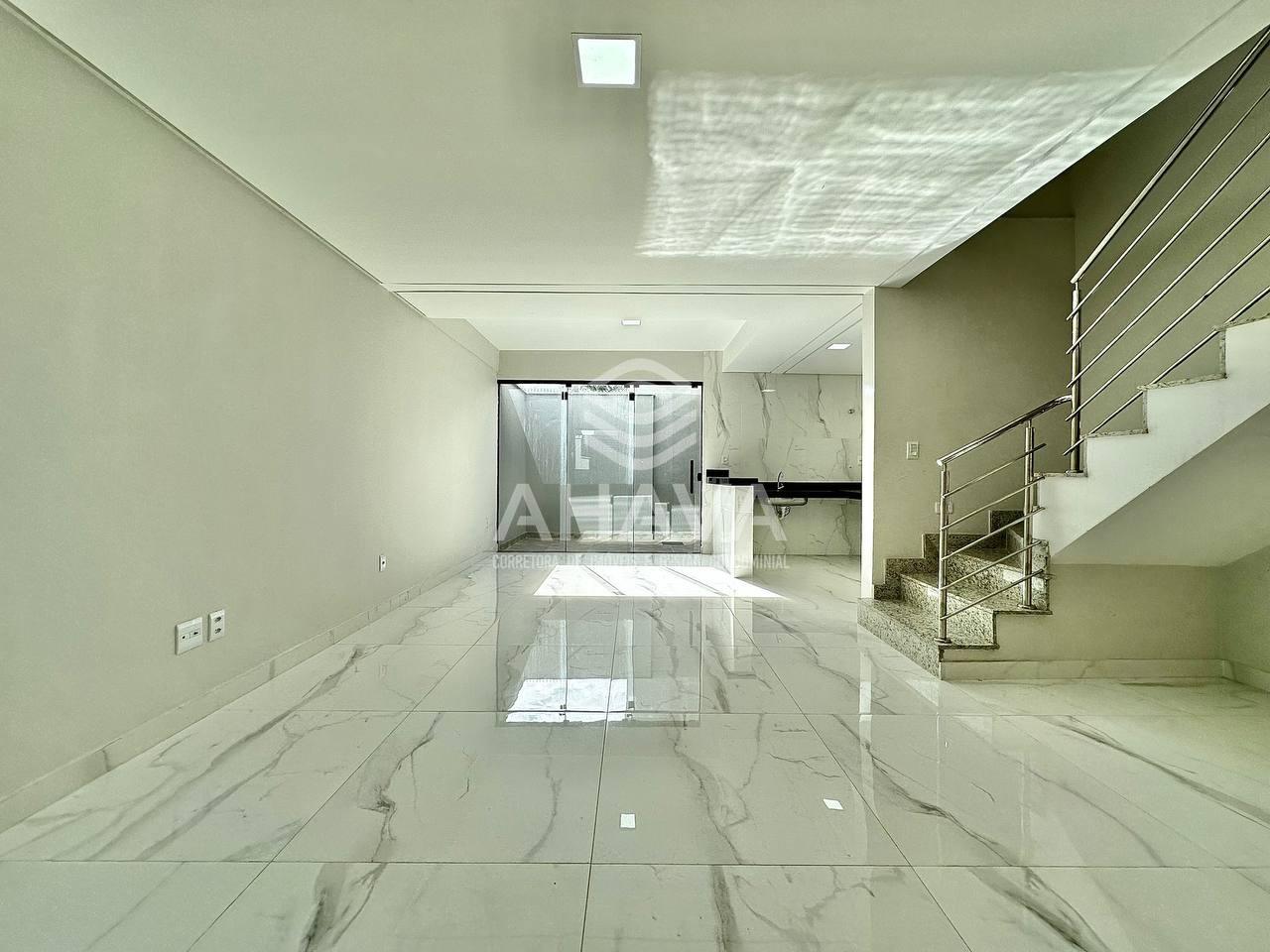 Casa geminada à venda no Santa Mônica: 