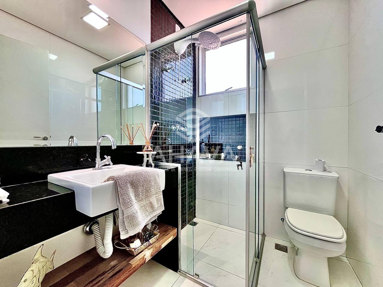 Cobertura à venda no Itapoã: 