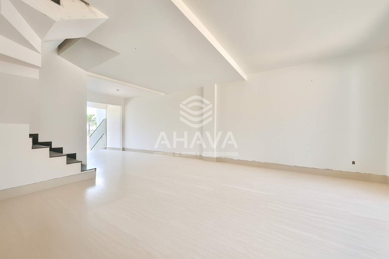 Casa geminada à venda no Planalto: 