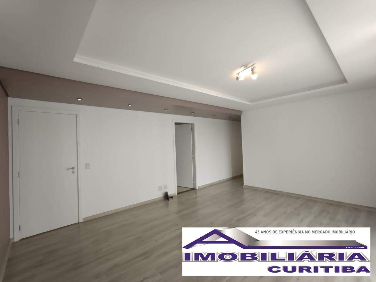 Apartamento à venda no Campo Comprido: 