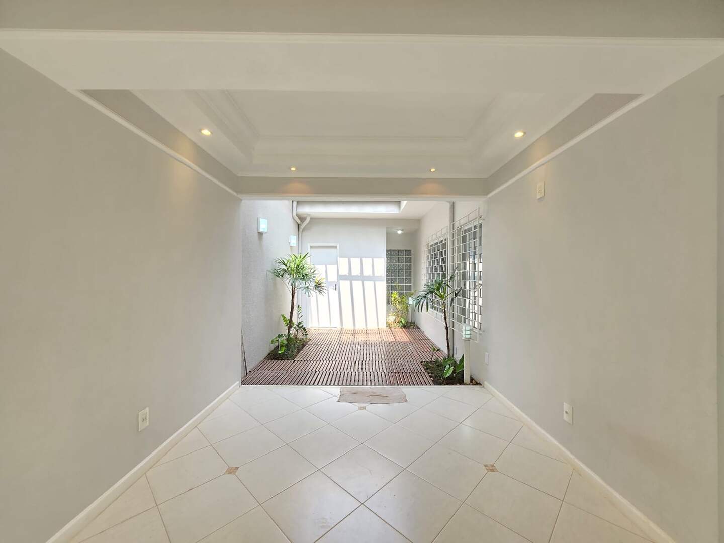 Casa para aluguel no Jardim Flamboyant: 