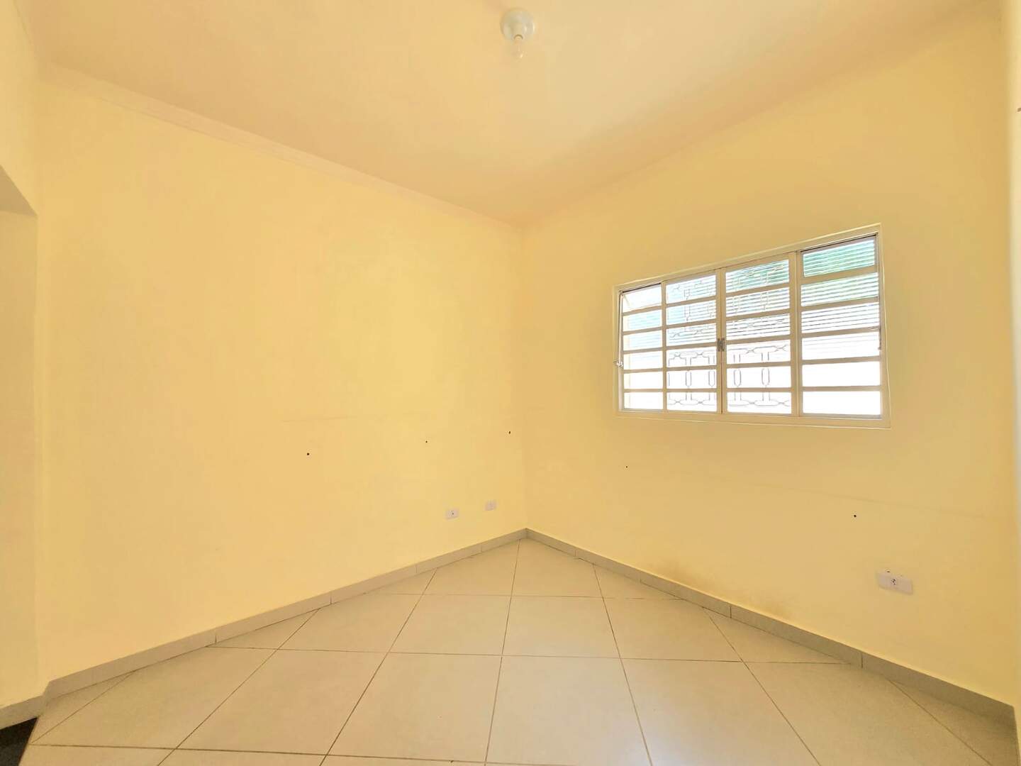 Casa para aluguel no Jardim Nilópolis: 