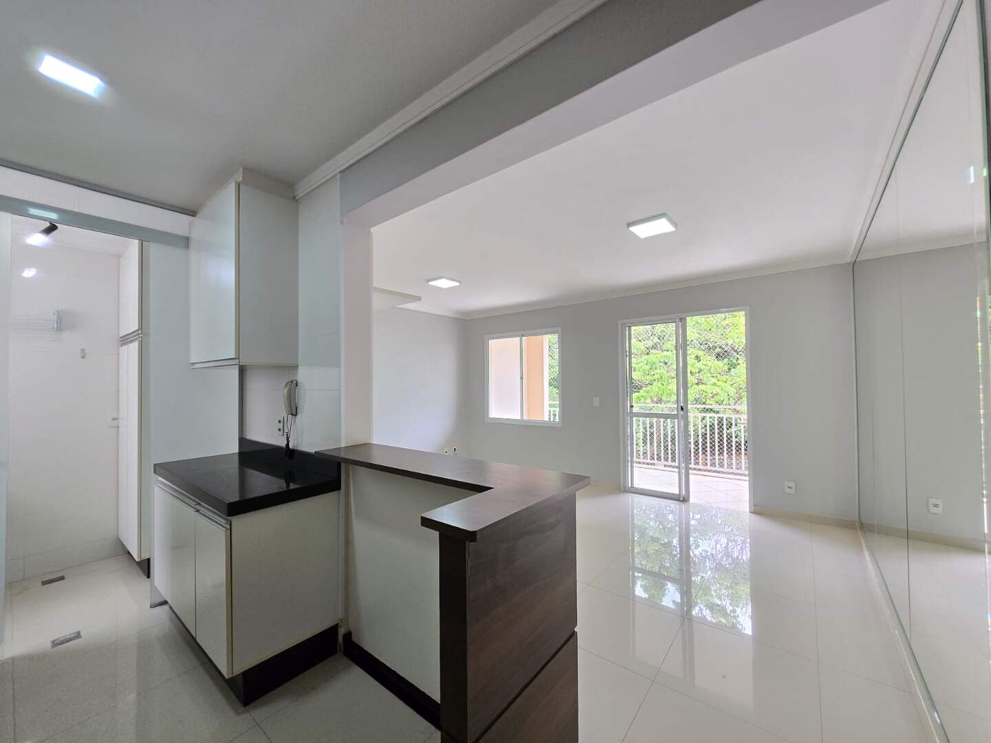 Apartamento para aluguel no Loteamento Center Santa Genebra: 