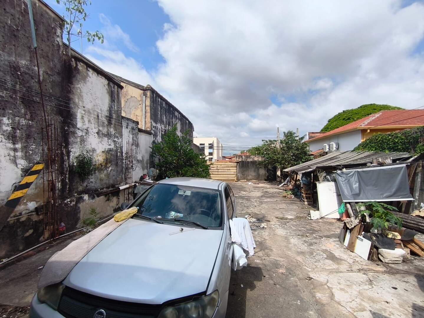 Kitnet à venda no Vila Industrial: 