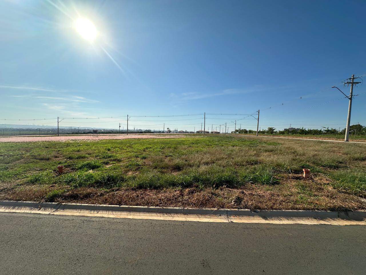 Terreno de Condomínio à venda no Jardim Flamboyant Condomínio Terras da Fazenda: 