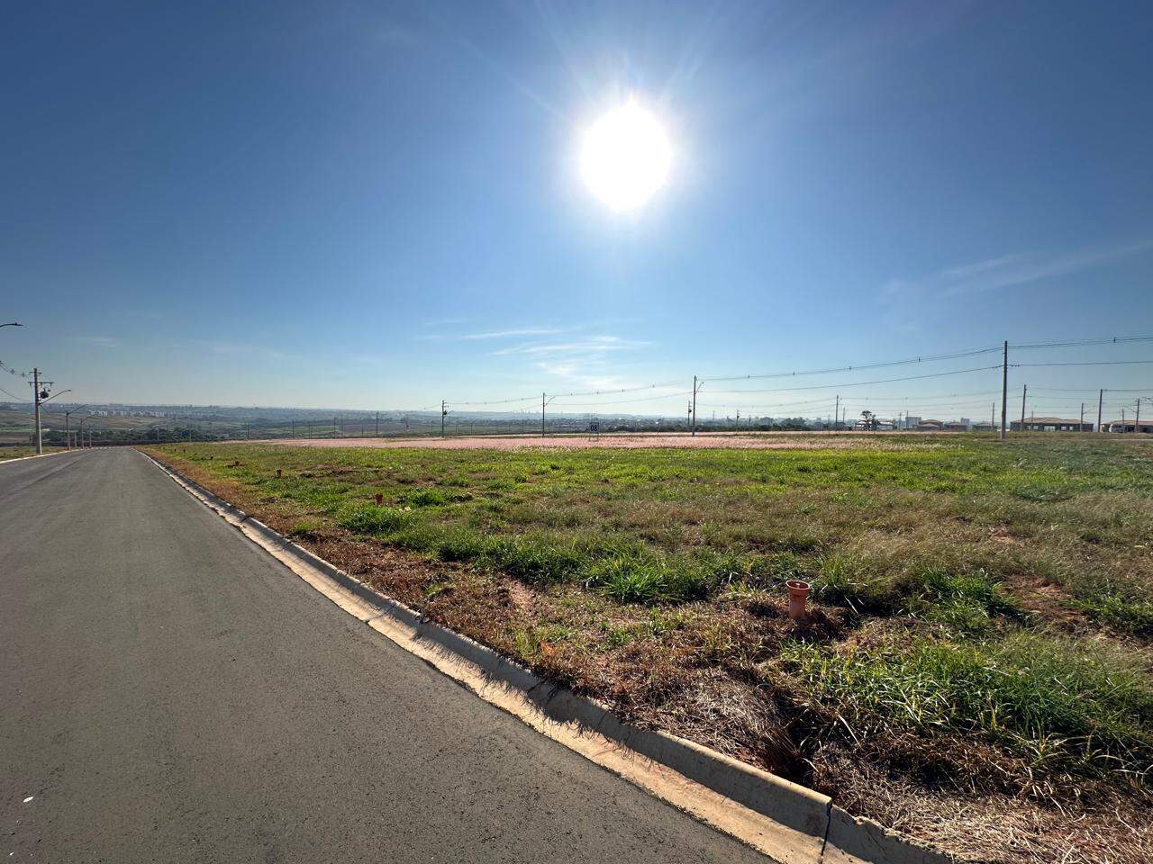 Terreno de Condomínio à venda no Jardim Flamboyant Condomínio Terras da Fazenda: 