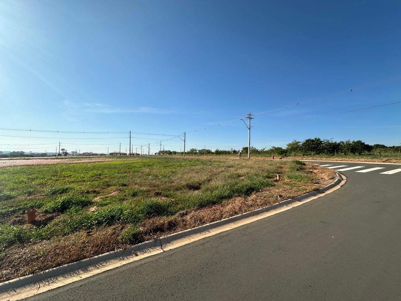 Terreno de Condomínio à venda no Jardim Flamboyant Condomínio Terras da Fazenda: 