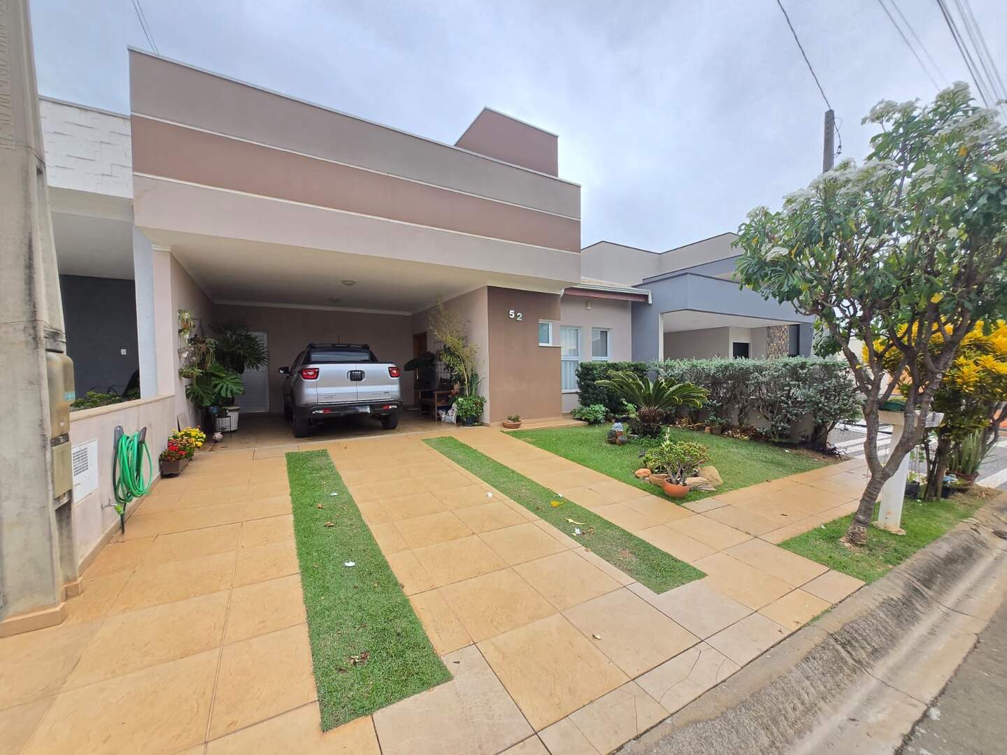 Casa de Condomínio à venda no Residencial Jardim de Mônaco: 