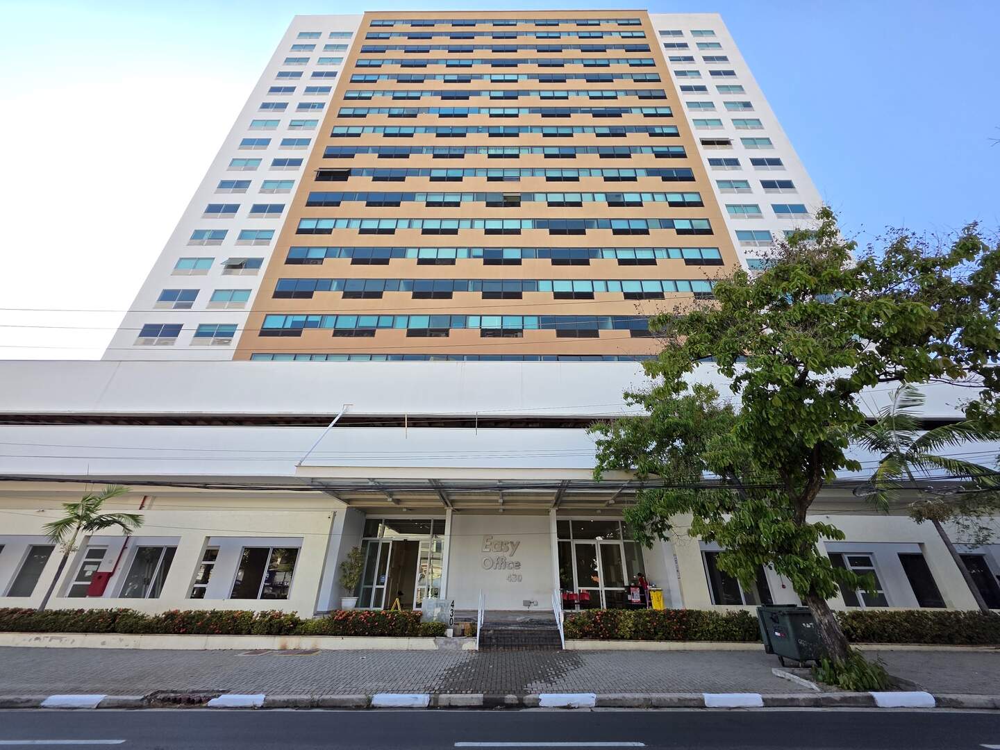 Sala para aluguel no Centro: 