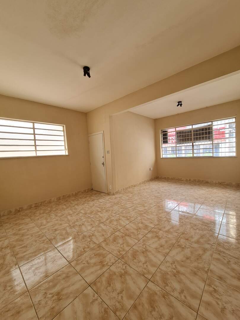 Casa à venda no Centro: 