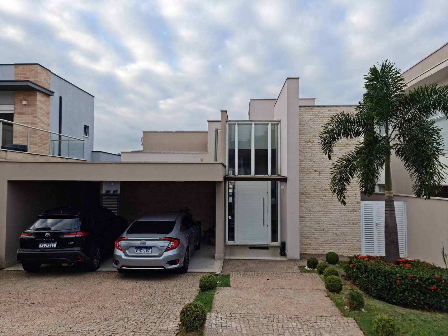 Casa de Condomínio para aluguel no Vila dos Plátanos: 