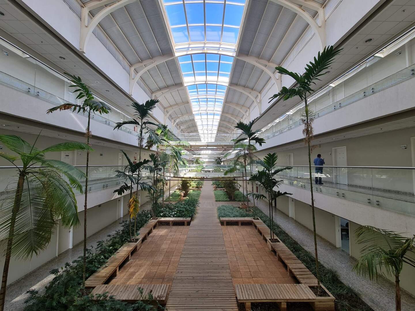 Sala para aluguel no Swiss Park: 