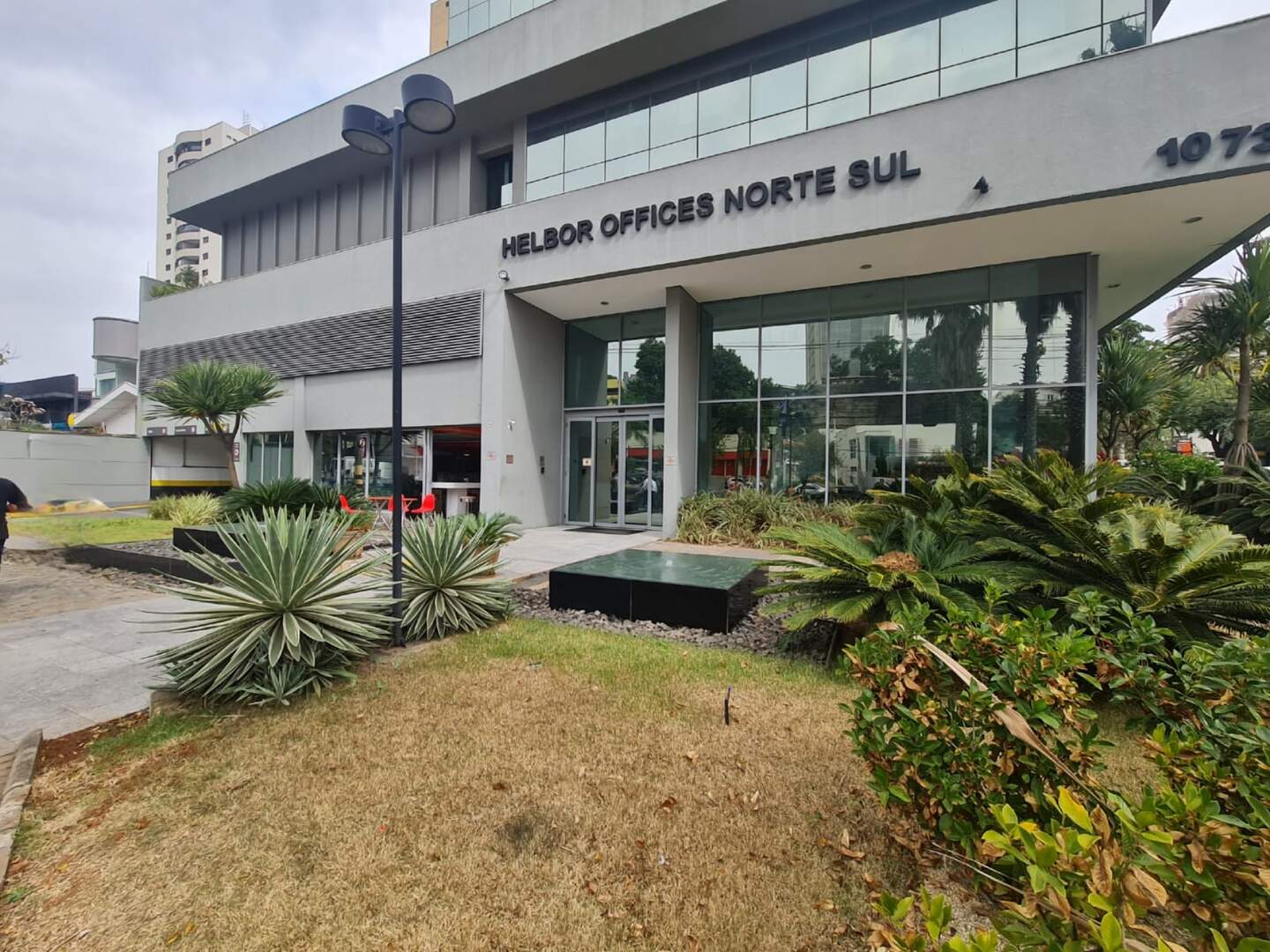 Sala para aluguel no Cambuí: 