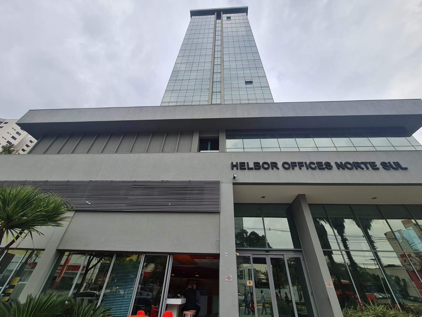 Sala para aluguel no Cambuí: 