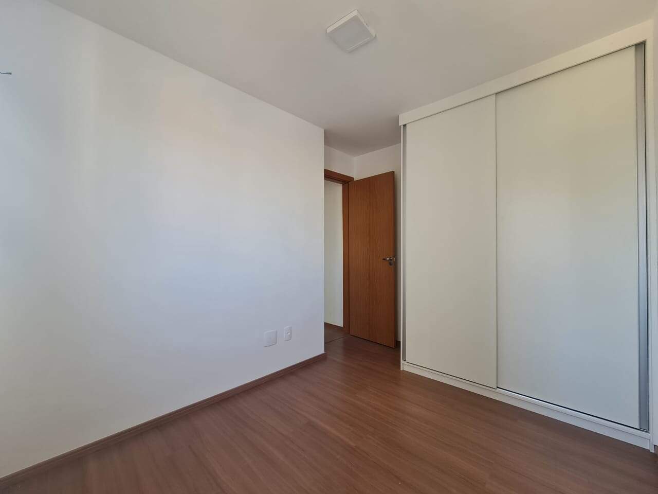 Apartamento para aluguel no Parque Industrial: 