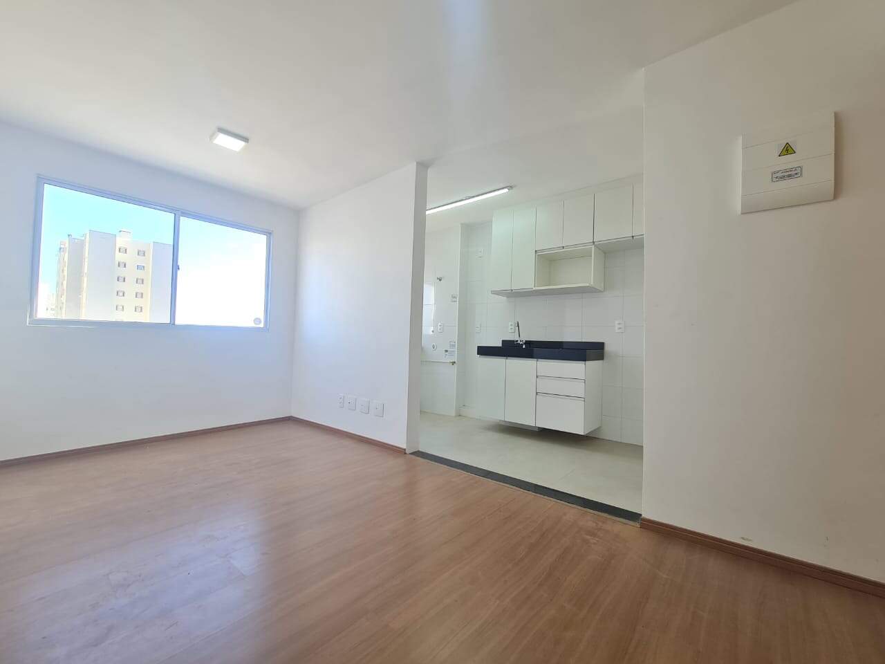 Apartamento para aluguel no Parque Industrial: 