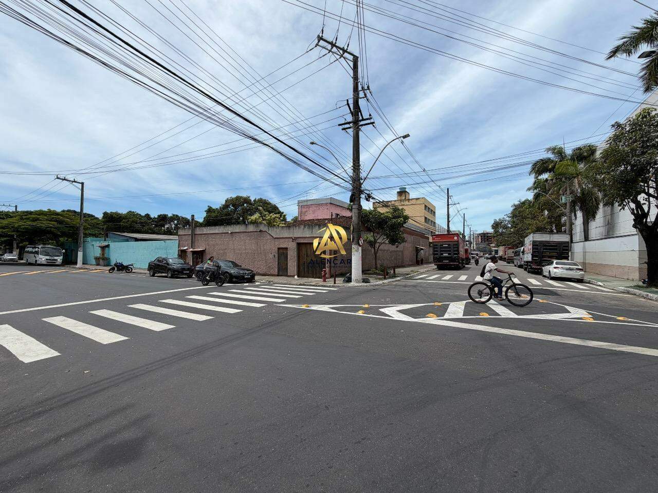 Ponto com localização estratégica - Itapuã