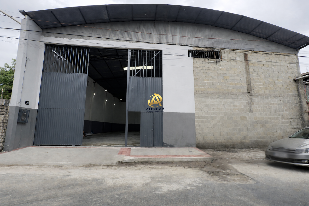 Galpão Comercial com Pé-Direito de 6,53m em Jardim América – Cariacica/ES