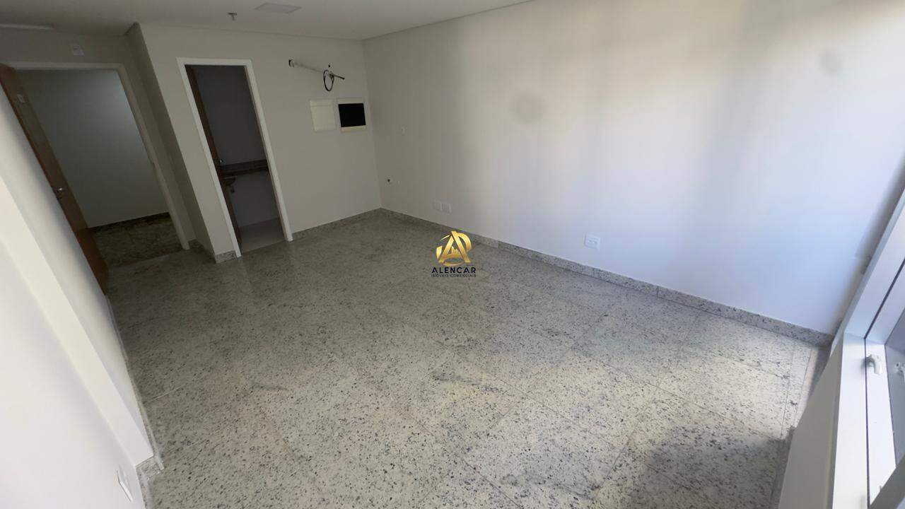 Sala Comercial Cerca de 30m² na Praia da Costa – Localização Estratégica