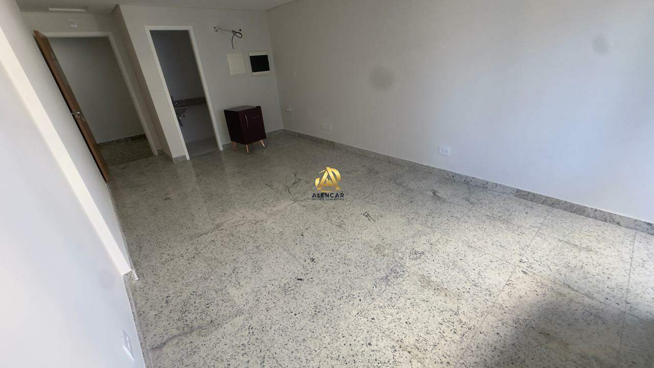 Sala Comercial Cerca de 30m² na Praia da Costa – Localização Estratégica