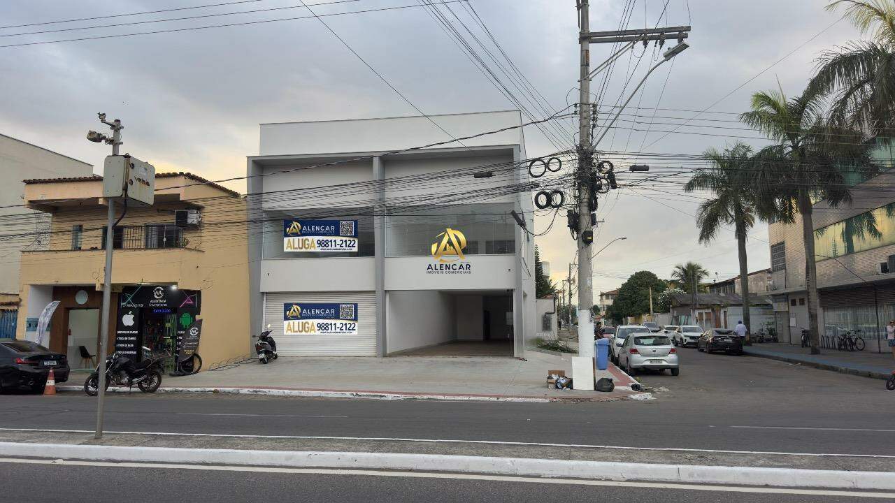 Loja comercial com mezanino para locação em Enseada de Jacaraípe