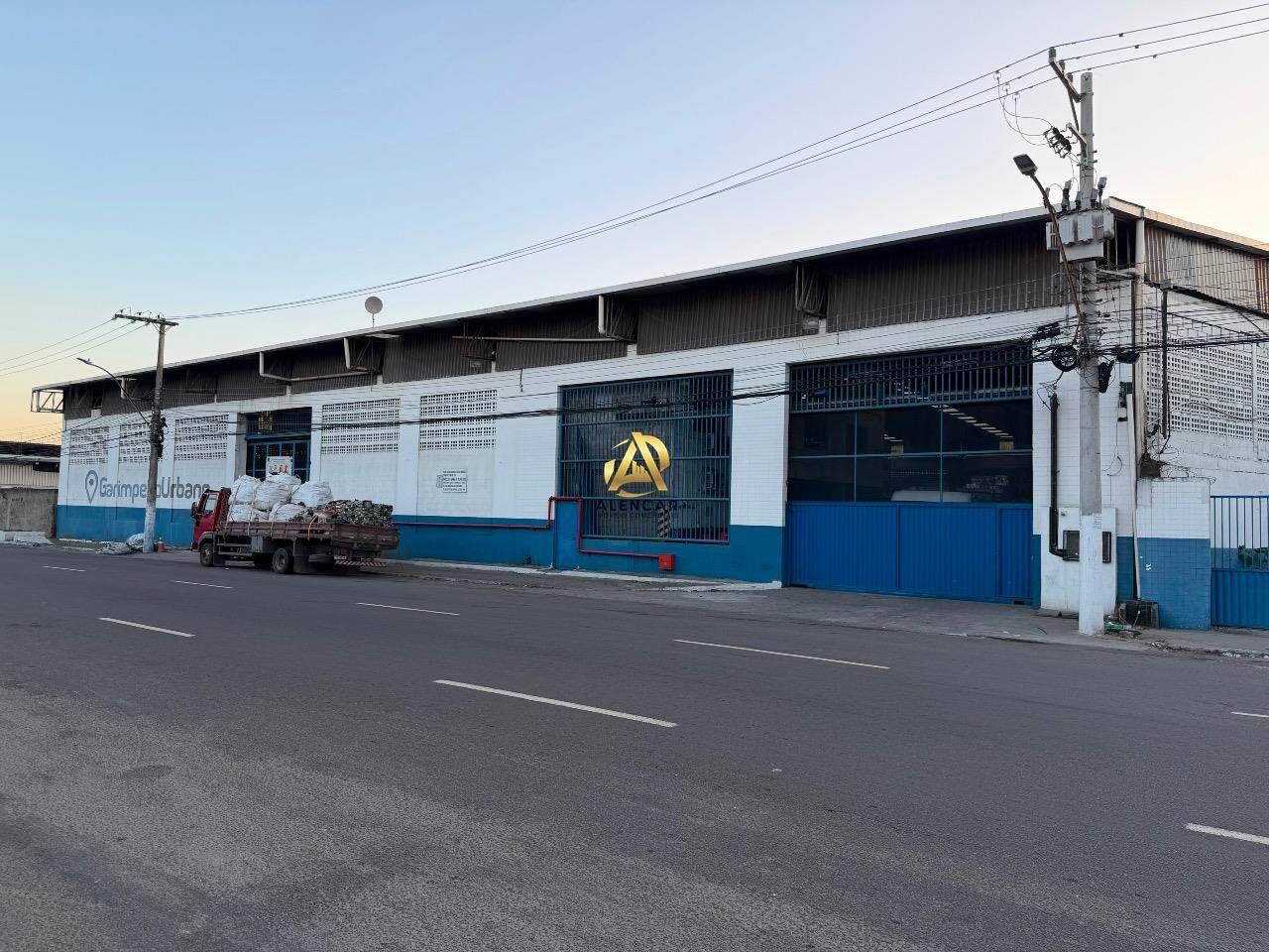 GALPÃO COMERCIAL/INDUSTRIAL À VENDA EM SÃO TORQUATO — VILA VELHA/ES
