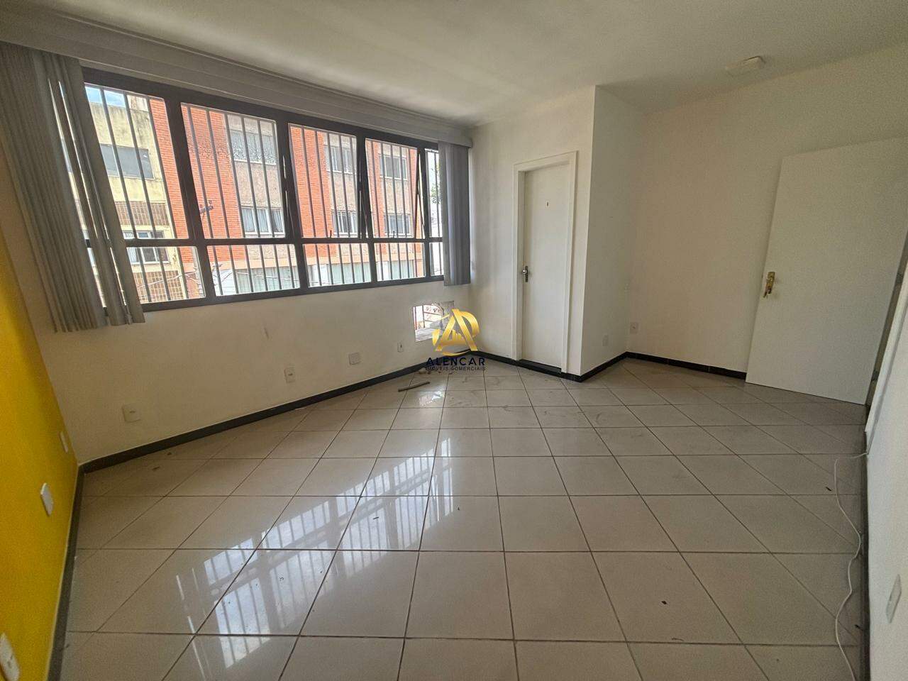 Sala Comercial com 20m² no Centro de Vila Velha