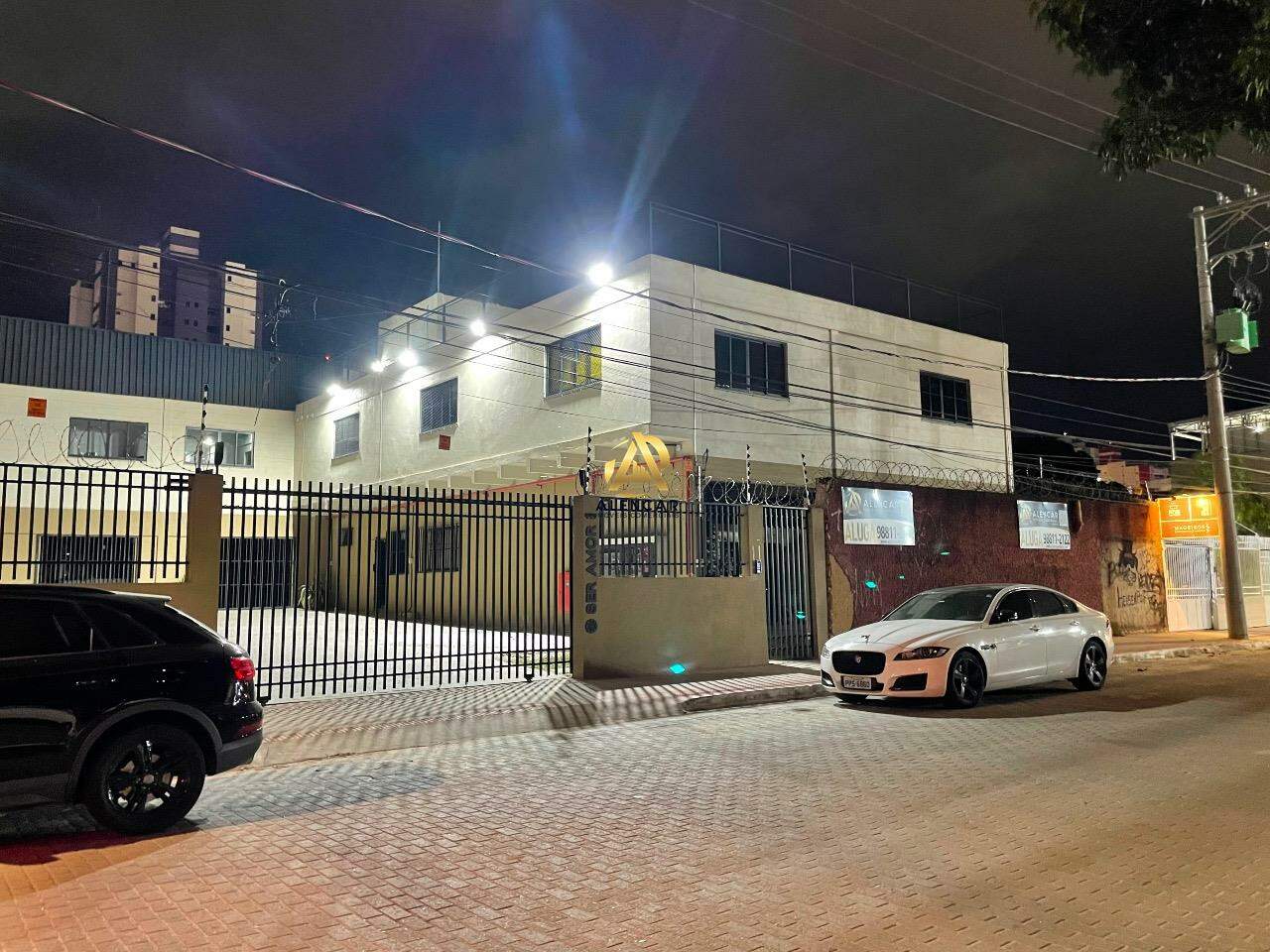 LOJAS COMERCIAIS PARA LOCAÇÃO - PRAIA DA COSTA - 33m² CADA