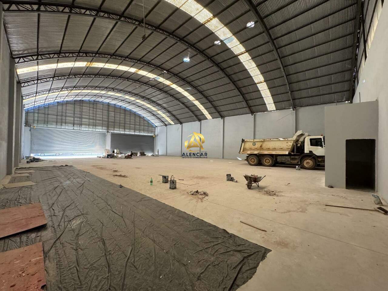 Oportunidade! Galpão para Alugar em Cobilândia - Vila Velha/ES - 1.000m²