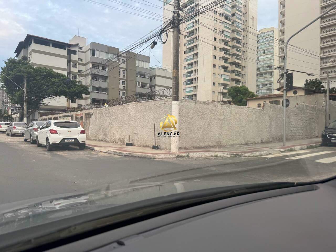 Terreno de Esquina 630m² na Av. Saturnino Rangel Mauro - Itaparica, Vila Velha/ES