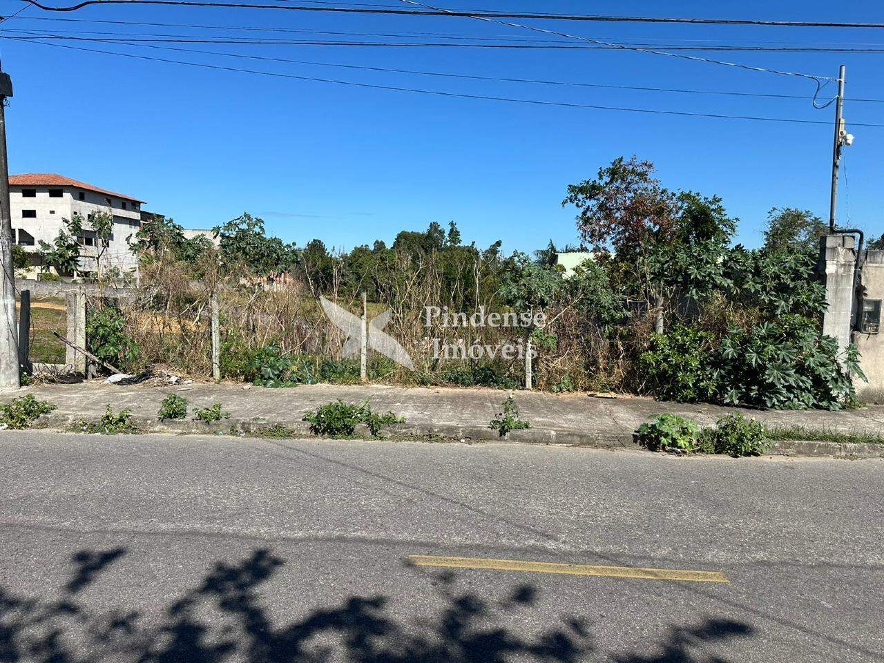 Terreno à venda no Jardim Atlântico: 