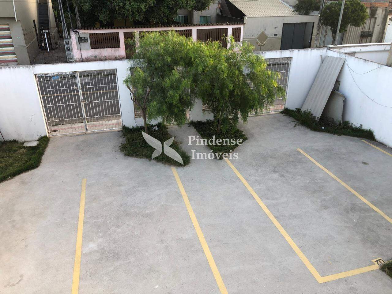 Prédio à venda no Nova Almeida: 